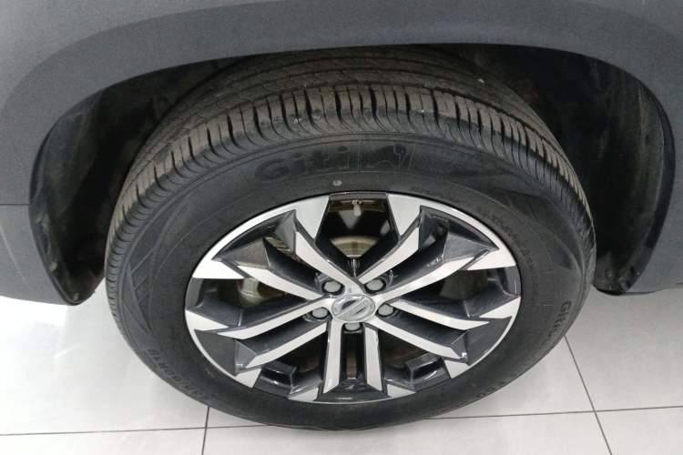 Used Haval DARGO 2022 1.5T DCT Two-Wheel Drive Border Collie Edition Left Front Wheel Hub