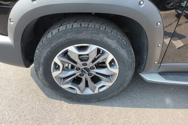 Used Haval DARGO 2022 2.0T DCT 4x4 Chinese Rural Dog Hunting Edition Left Front Wheel Hub