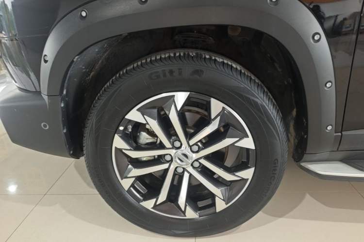 Used Haval DARGO 2022 1.5T DCT Two-Wheel Drive Mastiff Pursuit Edition Left Front Wheel Hub