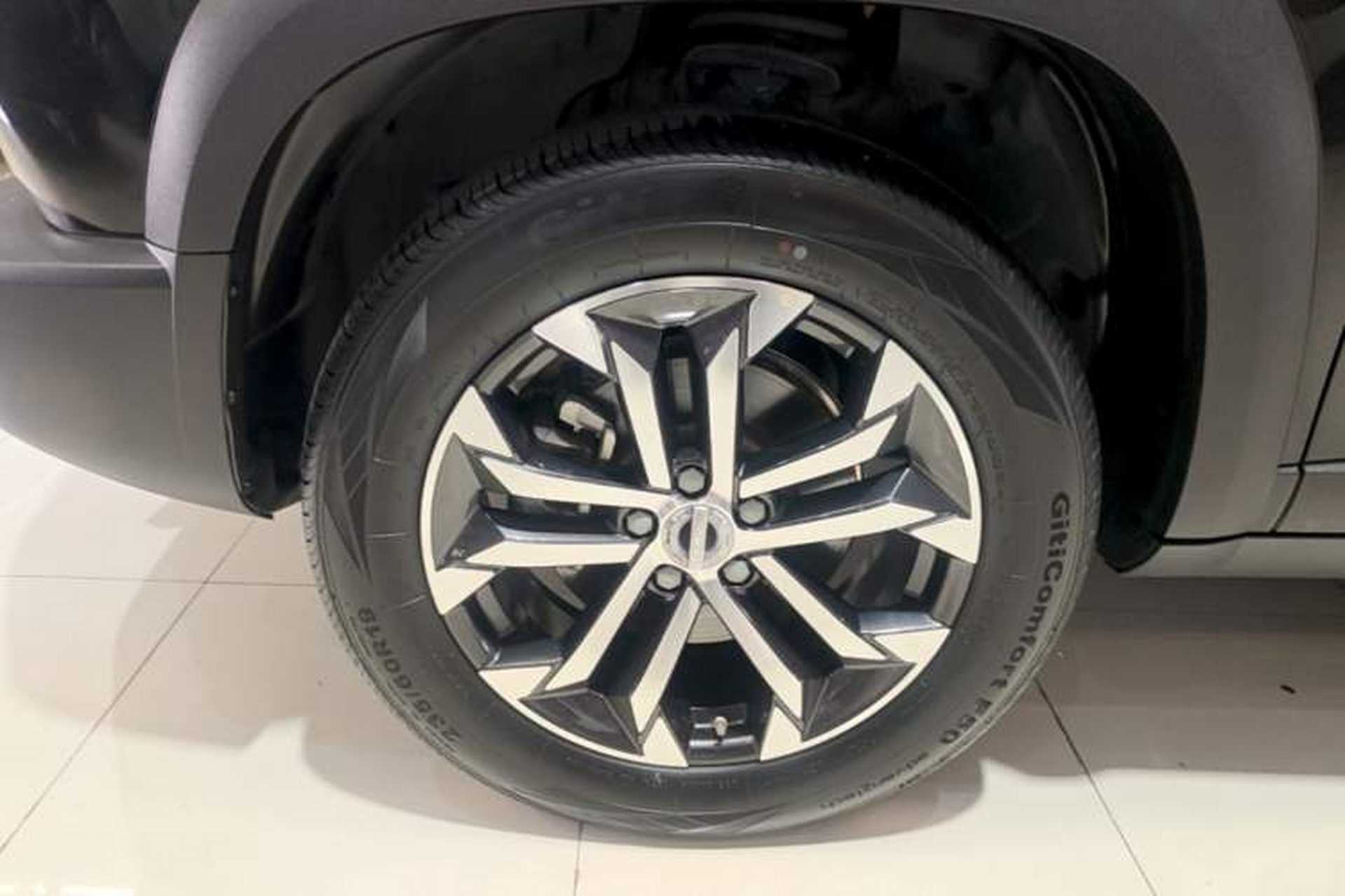 Used Haval DARGO 2022 1.5T DCT Two-Wheel Drive Border Collie Edition Left Front Wheel Hub