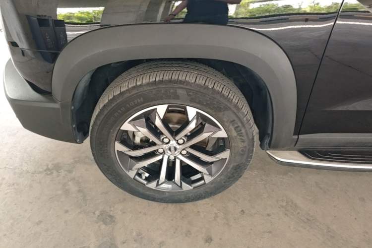 Used Haval DARGO 2022 1.5T DCT Two-Wheel Drive Border Collie Edition Left Front Wheel Hub