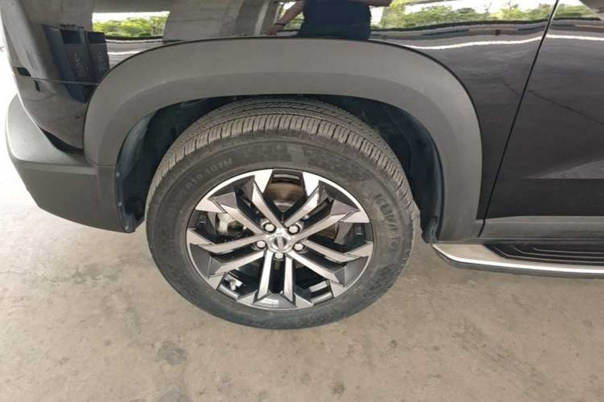 Used Haval DARGO 2022 1.5T DCT Two-Wheel Drive Border Collie Edition Left Front Wheel Hub