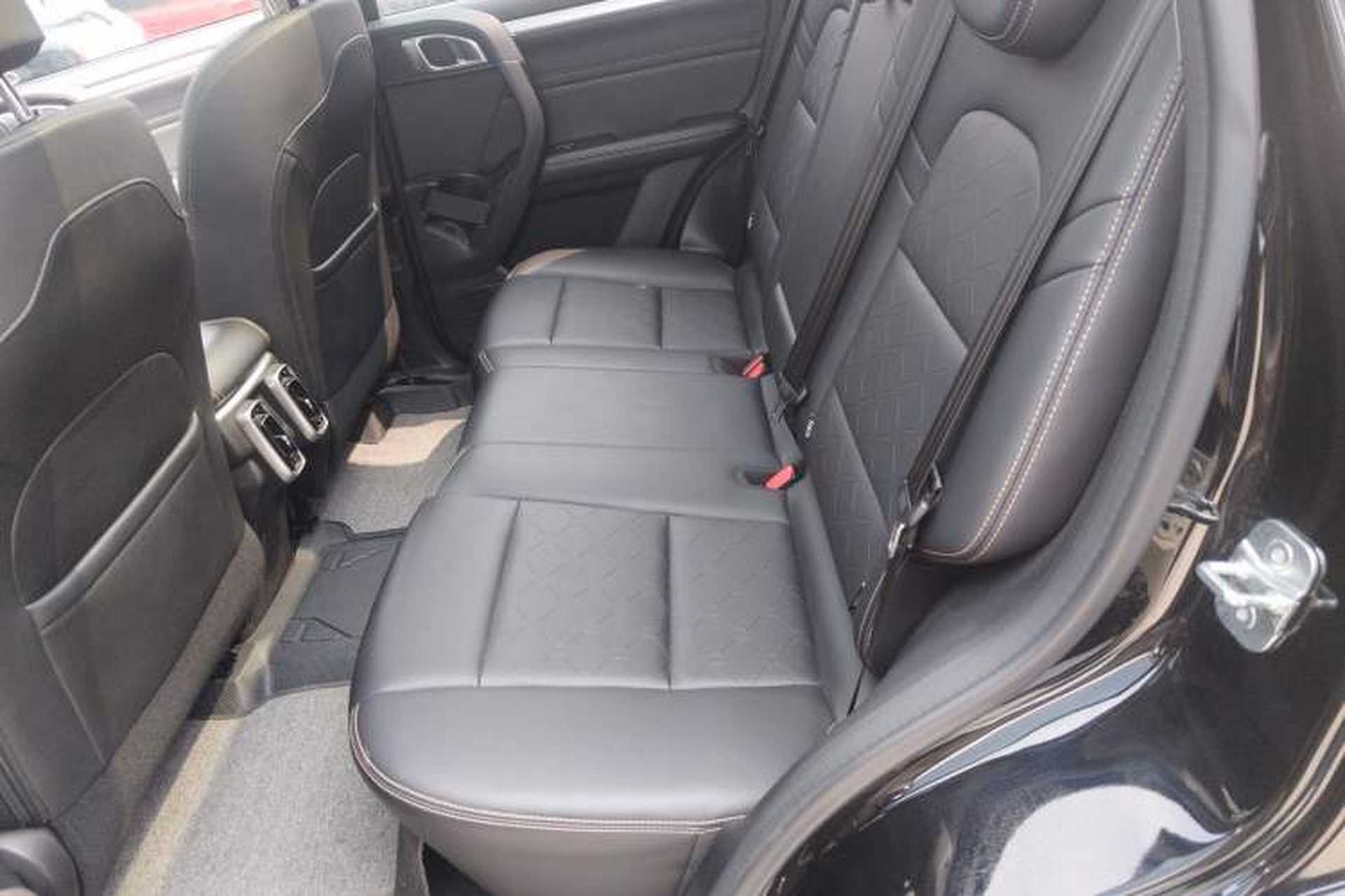 Used Haval DARGO 2022 2.0T DCT Two-Wheel Drive Huazhong Hound Edition Left Rear Seat