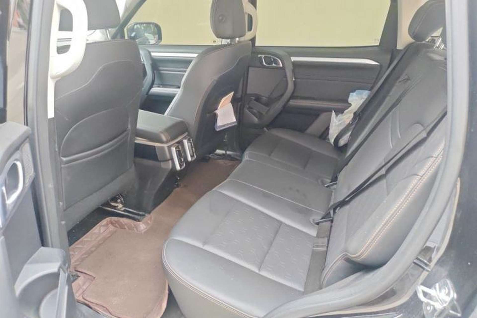 Used Haval DARGO 2022 1.5T DCT Two-Wheel Drive Border Collie Edition Left Rear Seat