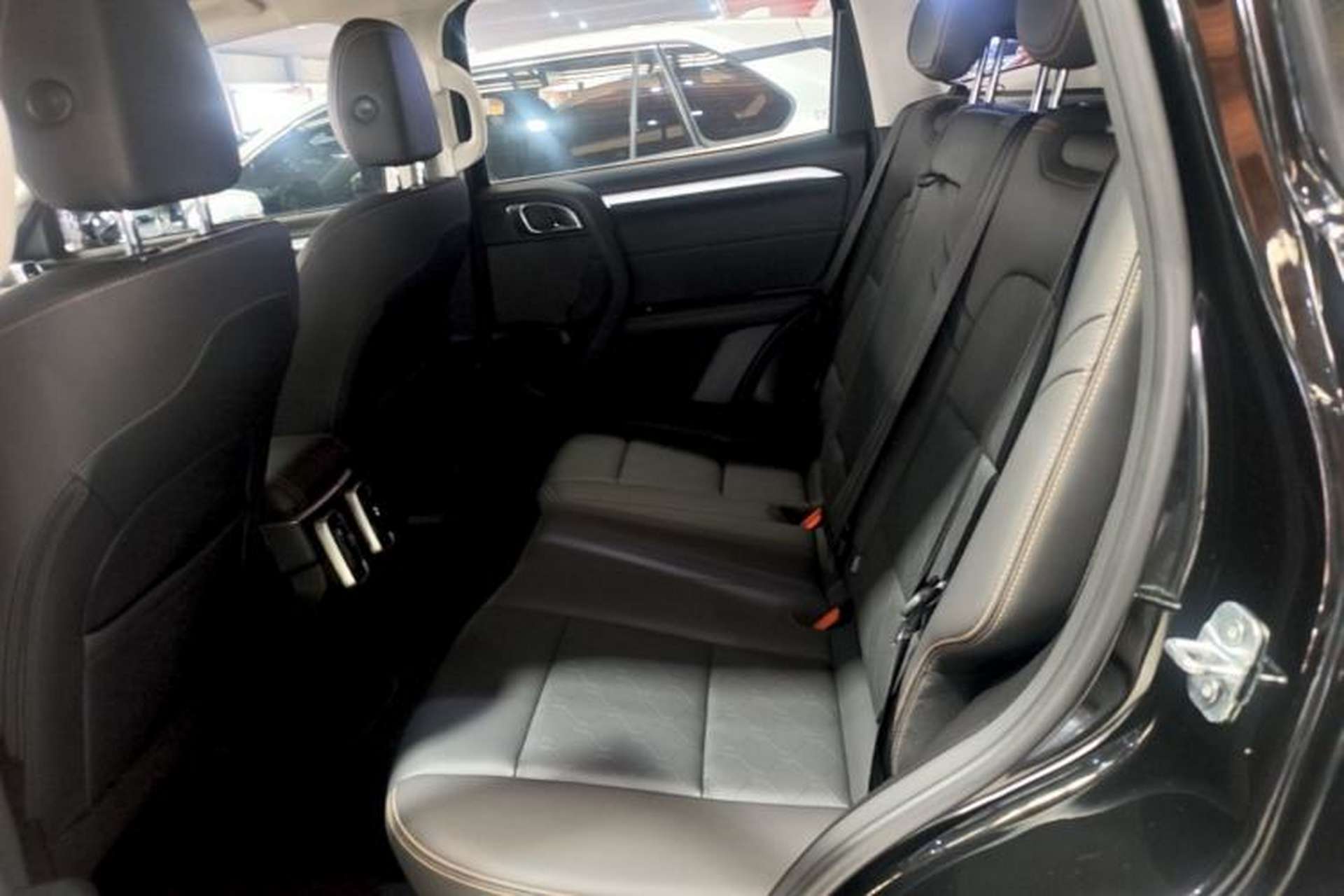 Used Haval DARGO 2022 1.5T DCT Two-Wheel Drive Border Collie Edition Left Rear Seat