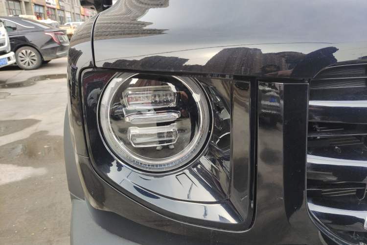 Used Haval DARGO 2022 1.5T DCT Two-Wheel Drive Border Collie Edition Right Front Headlight