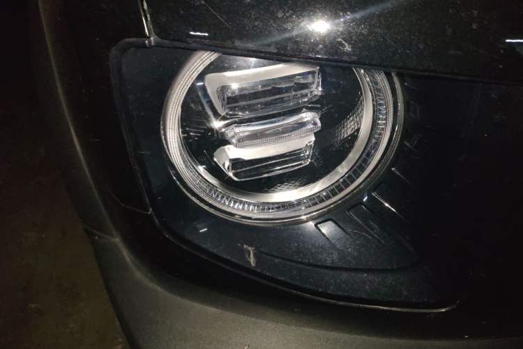 Used Haval DARGO 2022 1.5T DCT Two-Wheel Drive Labrador Edition Right Front Headlight
