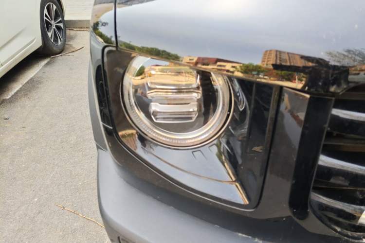 Used Haval DARGO 2022 1.5T DCT Two-Wheel Drive Border Collie Edition Right Front Headlight