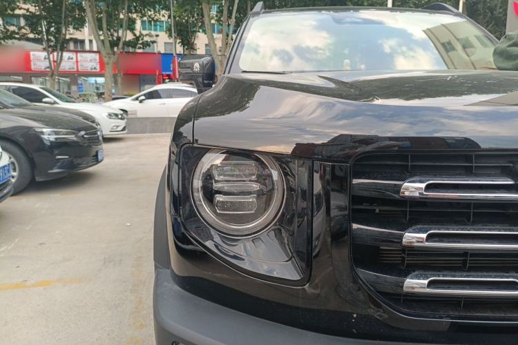 Used Haval DARGO 2022 2.0T DCT All-Wheel-Drive Xiaotianque Version Right Front Headlight