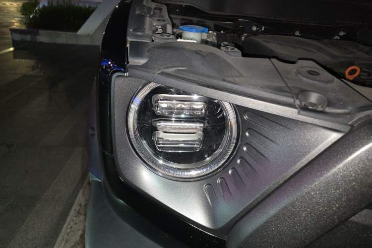 Used Haval DARGO 2022 2.0T DCT 4x4 Xiaotianquan Pursuit Edition Right Front Headlight