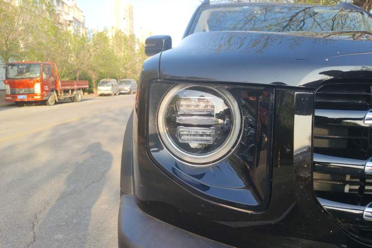 Used Haval DARGO 2022 1.5T DCT Two-Wheel Drive Border Collie Edition Right Front Headlight