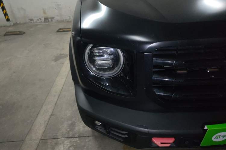 Used Haval DARGO 2022 1.5T DCT Two-Wheel Drive Border Collie Edition Right Front Headlight