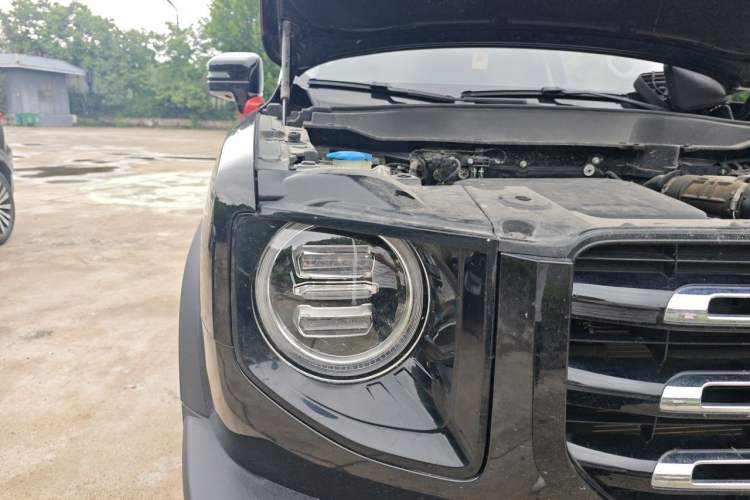 Used Haval DARGO 2022 1.5T DCT Two-Wheel Drive Mastiff Edition Right Front Headlight