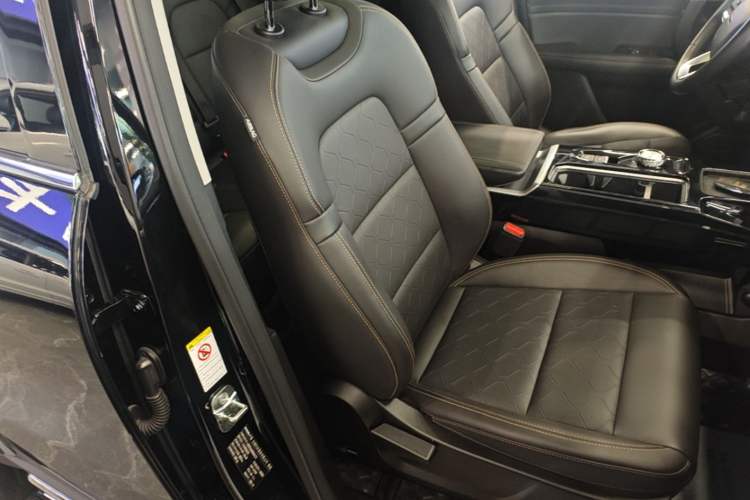 Used Haval DARGO 2022 2.0T DCT Two-Wheel Drive Huazhong Hound Edition Right Front Seat
