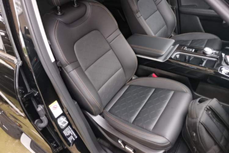 Used Haval DARGO 2022 1.5T DCT Two-Wheel Drive Mastiff Pursuit Edition Right Front Seat