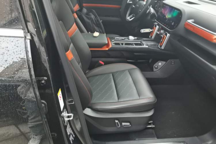 Used Haval DARGO 2022 1.5T DCT Two-Wheel Drive Mastiff Pursuit Edition Right Front Seat