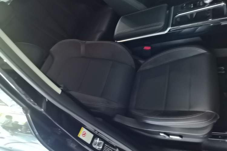 Used Haval DARGO 2022 2.0T DCT 4x4 Xiaotianquan Pursuit Edition Right Front Seat