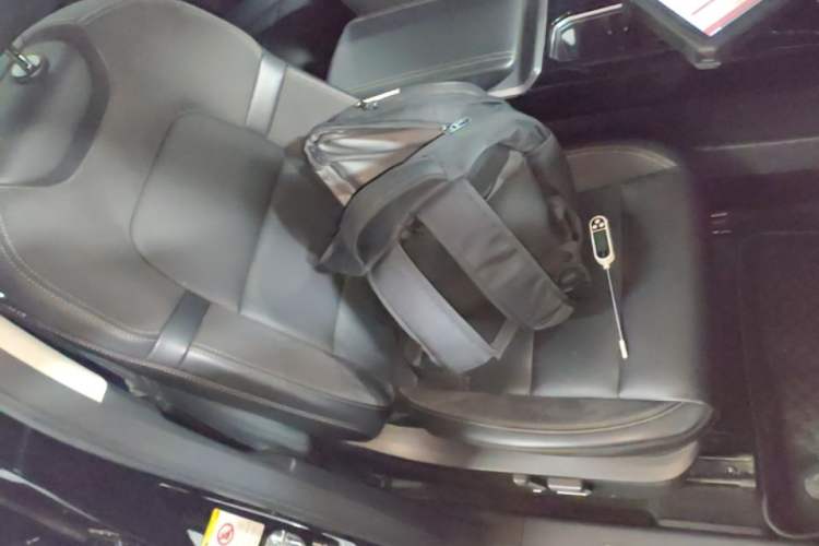 Used Haval DARGO 2022 2.0T DCT 4x4 Xiaotianquan Pursuit Edition Right Front Seat