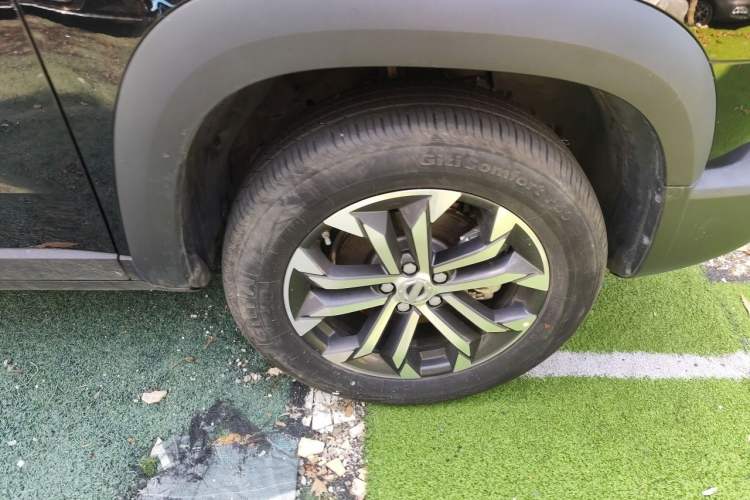 Used Haval DARGO 2022 1.5T DCT Two-Wheel Drive Border Collie Edition Right Front Wheel Hub