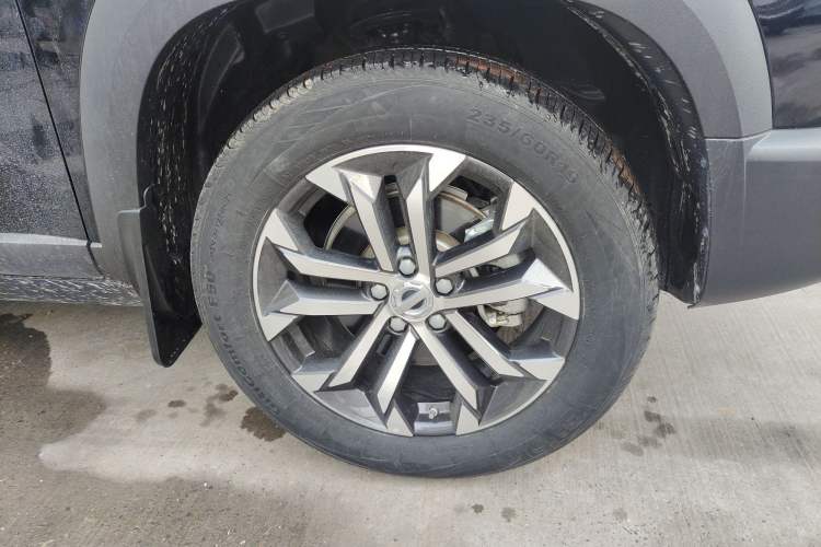 Used Haval DARGO 2022 1.5T DCT Two-Wheel Drive Border Collie Edition Right Front Wheel Hub