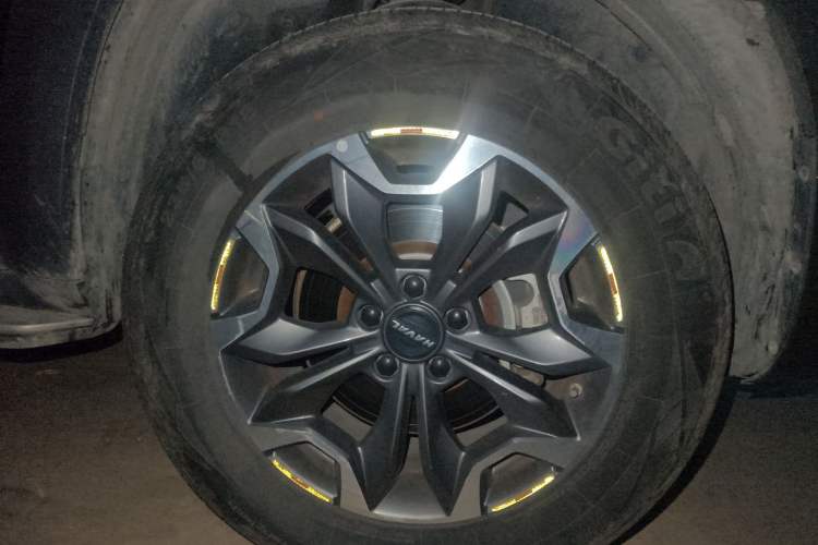 Used Haval DARGO 2022 2.0T DCT 4x4 Chinese Rural Dog Edition Right Front Wheel Hub