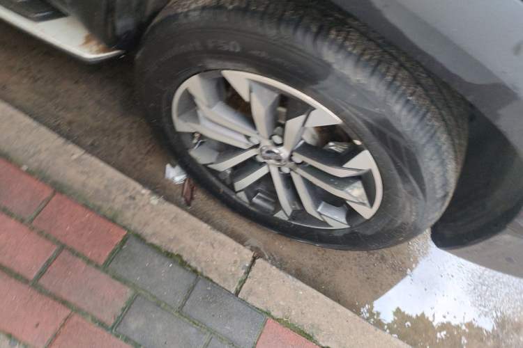 Used Haval DARGO 2022 1.5T DCT Two-Wheel Drive Mastiff Edition Right Front Wheel Hub