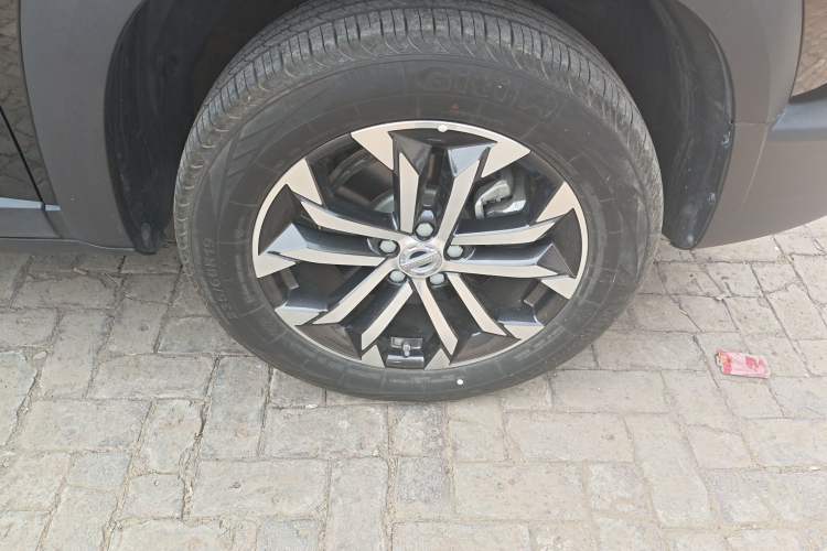 Used Haval DARGO 2022 1.5T DCT Two-Wheel Drive Border Collie Edition Right Front Wheel Hub