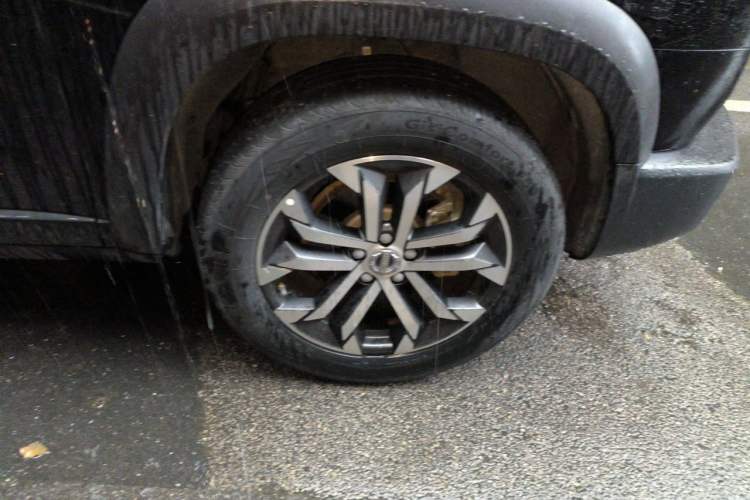 Used Haval DARGO 2022 1.5T DCT Two-Wheel Drive Border Collie Edition Right Front Wheel Hub