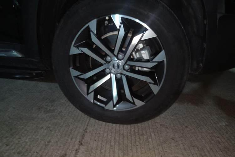 Used Haval DARGO 2022 2.0T DCT Two-Wheel Drive Huazhong Hound Edition Right Front Wheel Hub