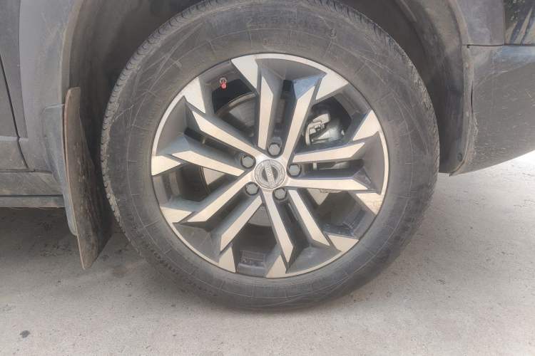 Used Haval DARGO 2022 1.5T DCT Two-Wheel Drive Border Collie Edition Right Front Wheel Hub