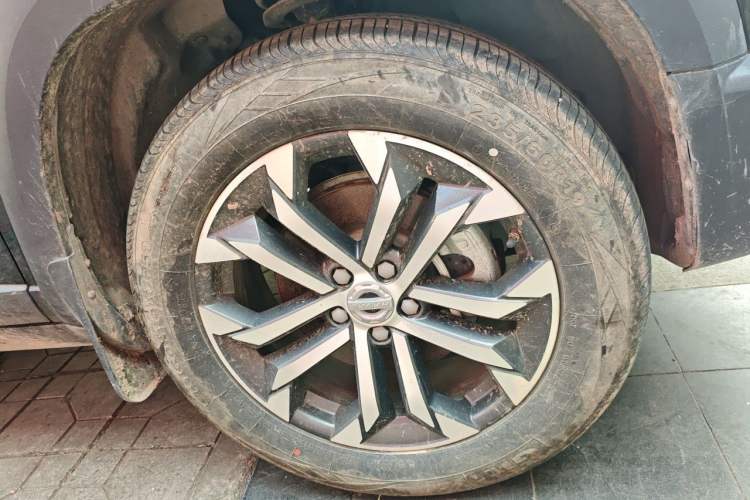 Used Haval DARGO 2022 1.5T DCT Two-Wheel Drive Border Collie Edition Right Front Wheel Hub