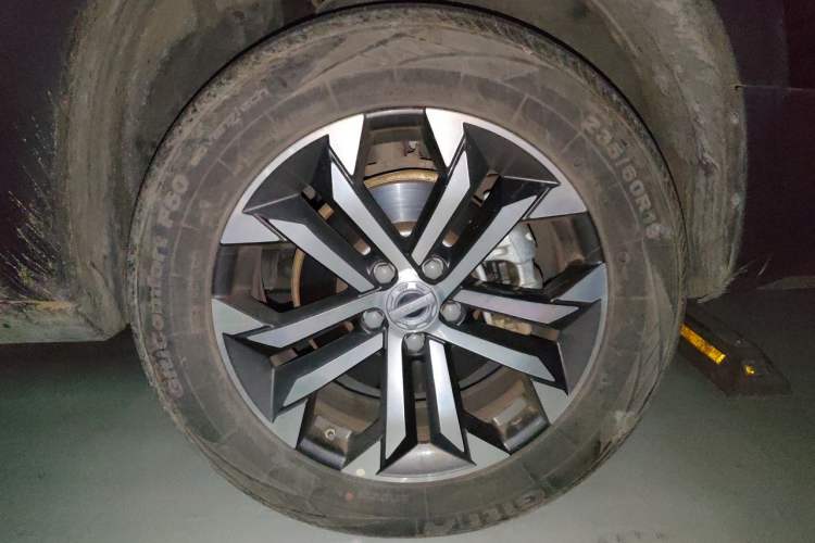 Used Haval DARGO 2022 1.5T DCT Two-Wheel Drive Border Collie Edition Right Front Wheel Hub
