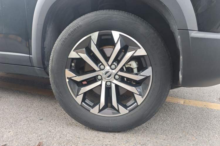 Used Haval DARGO 2022 1.5T DCT Two-Wheel Drive Border Collie Edition Right Front Wheel Hub