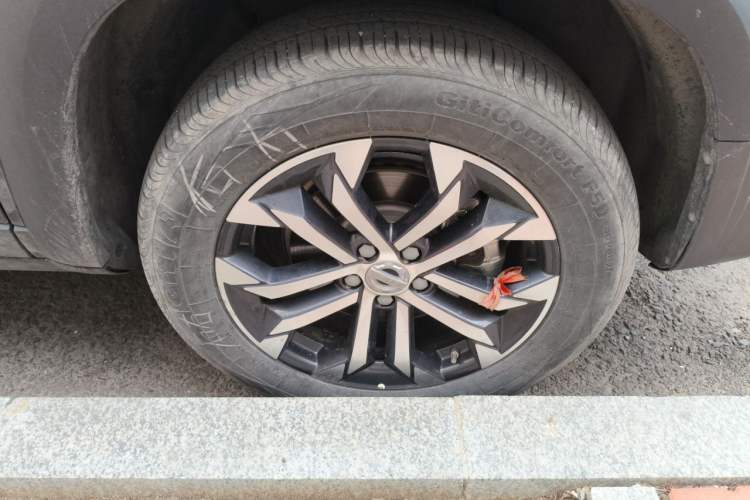 Used Haval DARGO 2022 1.5T DCT Two-Wheel Drive Border Collie Edition Right Front Wheel Hub