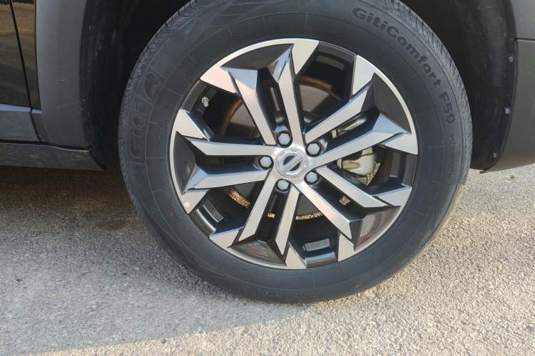 Used Haval DARGO 2022 1.5T DCT Two-Wheel Drive Border Collie Edition Right Front Wheel Hub