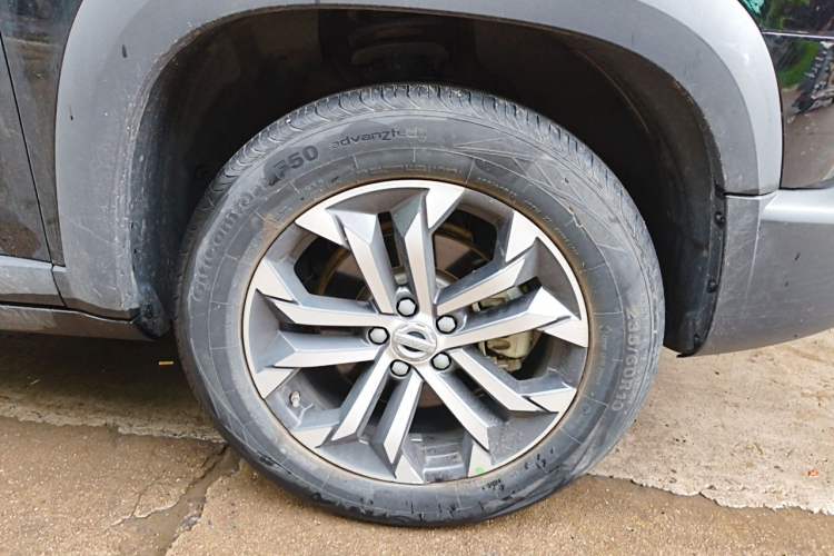 Used Haval DARGO 2022 1.5T DCT Two-Wheel Drive Border Collie Edition Right Front Wheel Hub