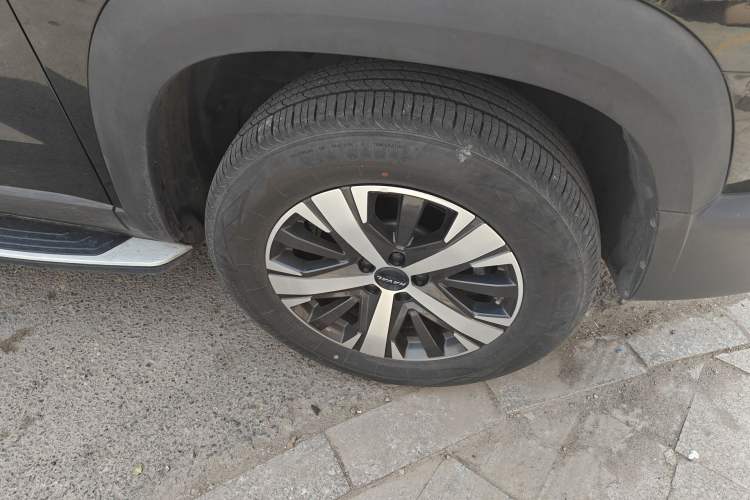Used Haval DARGO 2022 1.5T DCT Two-Wheel Drive Labrador Edition Right Front Wheel Hub