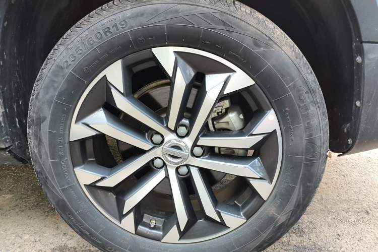 Used Haval DARGO 2022 1.5T DCT Two-Wheel Drive Border Collie Edition Right Front Wheel Hub