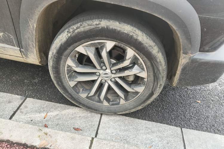 Used Haval DARGO 2022 1.5T DCT Two-Wheel Drive Border Collie Edition Right Front Wheel Hub