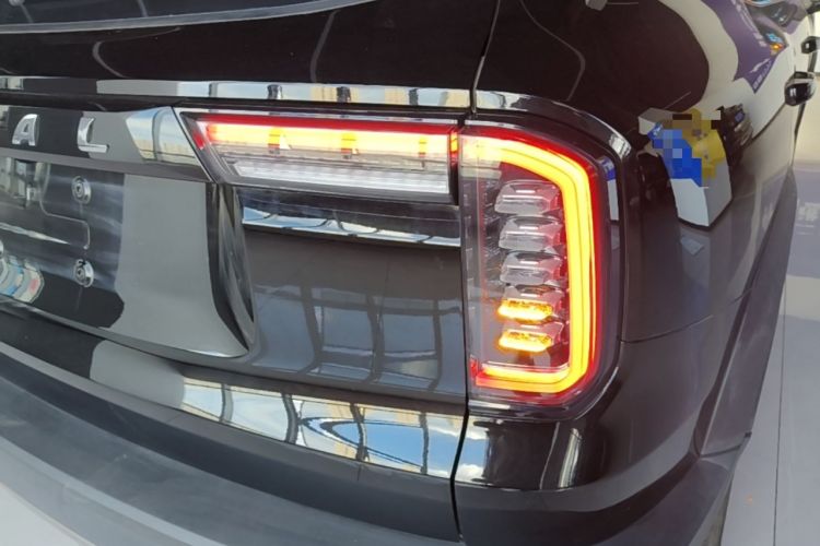 Used Haval DARGO 2022 1.5T DCT Two-Wheel Drive Border Collie Edition Right Rear Taillight