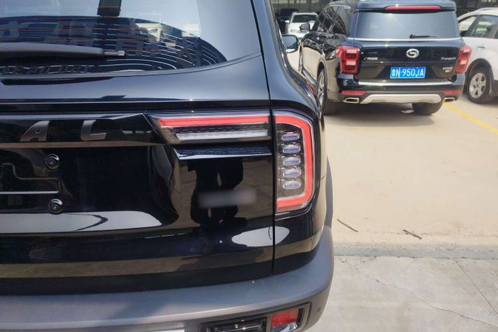 Used Haval DARGO 2022 2.0T DCT Two-Wheel Drive Huazhong Hound Edition Right Rear Taillight