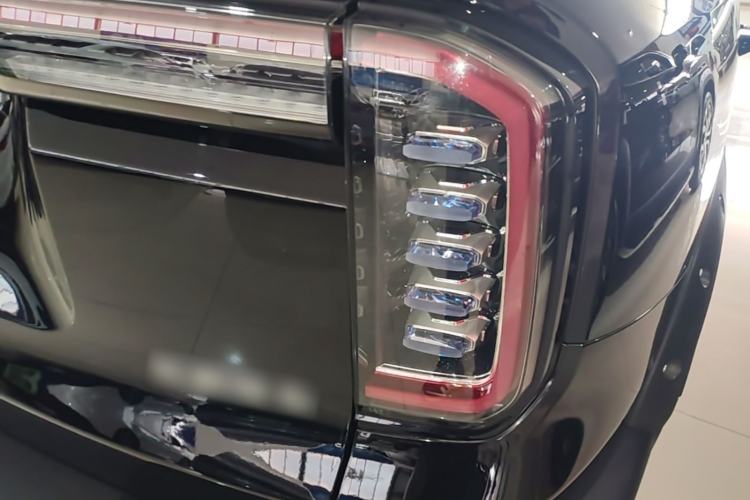 Used Haval DARGO 2022 1.5T DCT Two-Wheel Drive Mastiff Pursuit Edition Right Rear Taillight