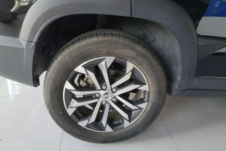 Used Haval DARGO 2022 1.5T DCT Two-Wheel Drive Border Collie Edition Right Rear Wheel Hub