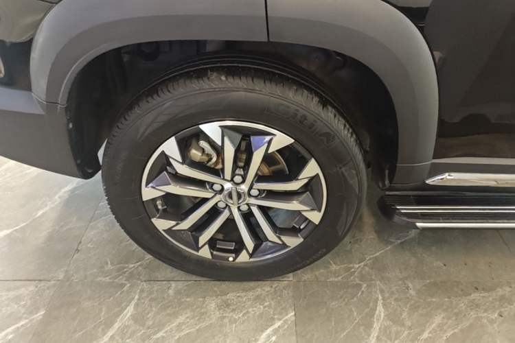 Used Haval DARGO 2022 2.0T DCT Two-Wheel Drive Huazhong Hound Edition Right Rear Wheel Hub
