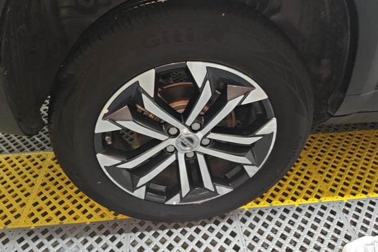 Used Haval DARGO 2022 1.5T DCT Two-Wheel Drive Border Collie Edition Right Rear Wheel Hub