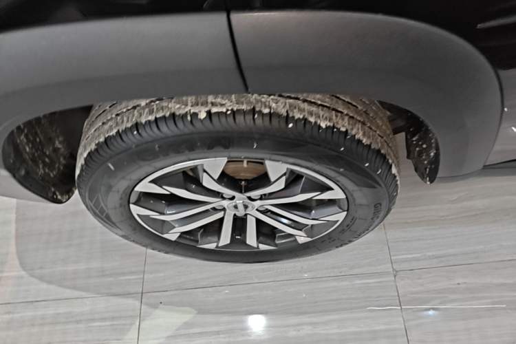 Used Haval DARGO 2022 1.5T DCT Two-Wheel Drive Border Collie Edition Right Rear Wheel Hub
