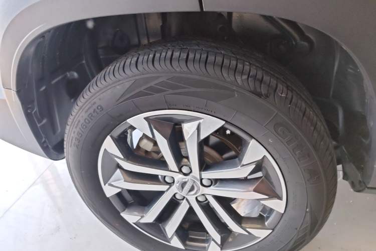 Used Haval DARGO 2022 1.5T DCT Two-Wheel Drive Border Collie Edition Right Rear Wheel Hub