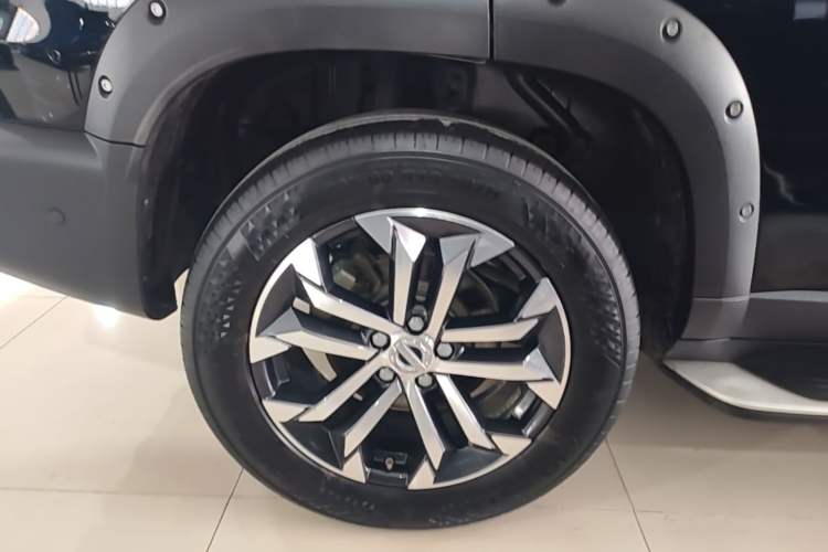 Used Haval DARGO 2022 1.5T DCT Two-Wheel Drive Mastiff Pursuit Edition Right Rear Wheel Hub