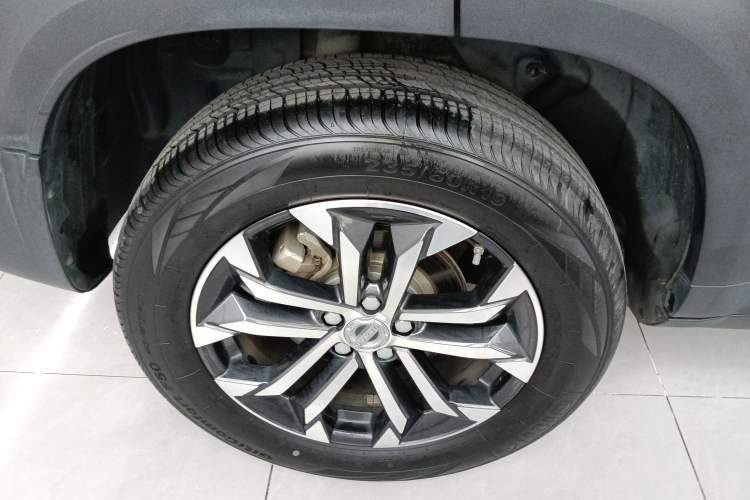 Used Haval DARGO 2022 1.5T DCT Two-Wheel Drive Border Collie Edition Right Rear Wheel Hub