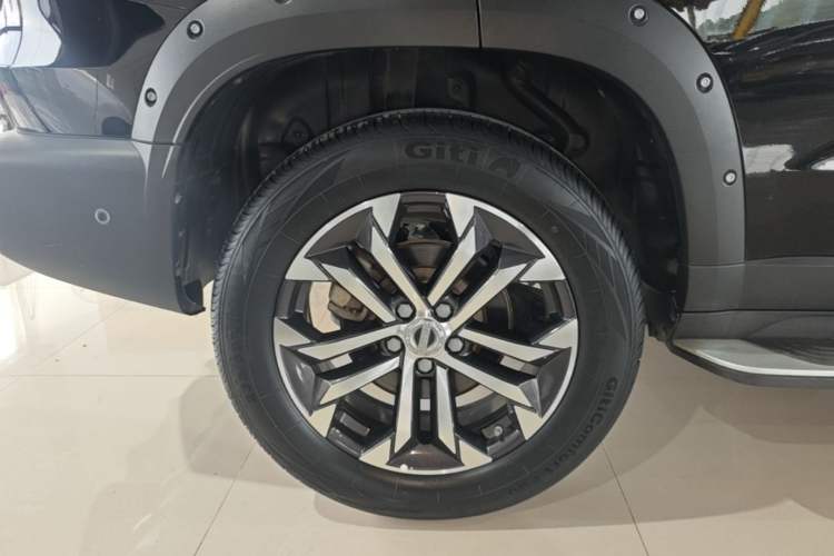 Used Haval DARGO 2022 1.5T DCT Two-Wheel Drive Mastiff Pursuit Edition Right Rear Wheel Hub